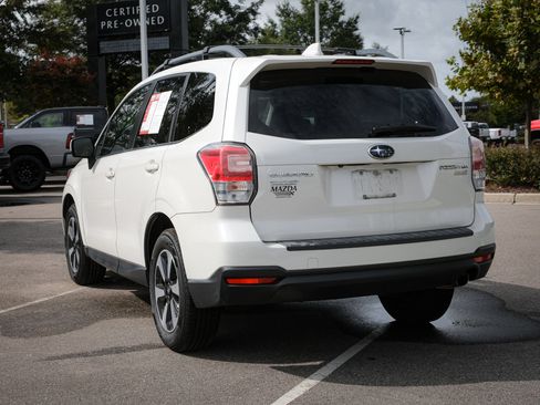 Used 2017 Subaru Forester 2.5i Limited image 9