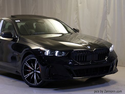New 2026 BMW 530i xDrive image 2