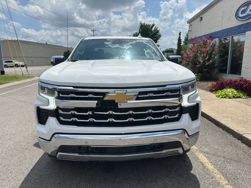 Used 2023 Chevrolet Silverado 1500 LTZ AWD/4WD image 9