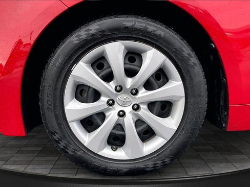 Used 2021 Toyota Corolla LE image 10