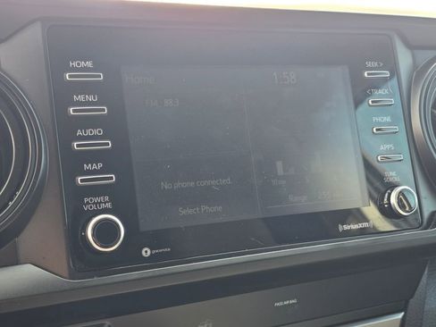 Used 2020 Toyota Tacoma SR image 16