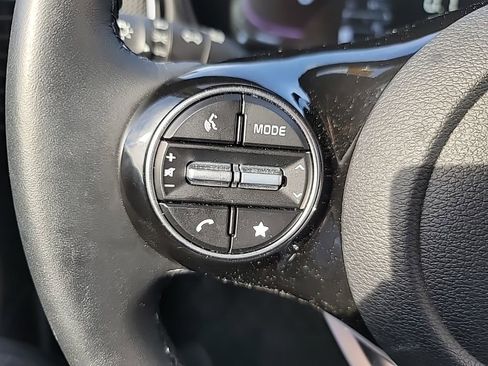 Used 2025 Kia Soul EX image 25