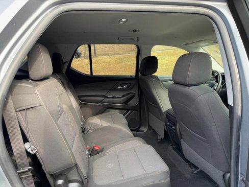 Used 2018 Chevrolet Traverse LT image 10