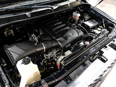 Used 2019 Toyota Tundra SR5 w/ SR5 Upgrade Package image 60