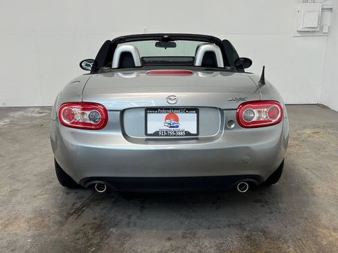 Used 2014 MAZDA MX-5 Miata Sport RWD image 11