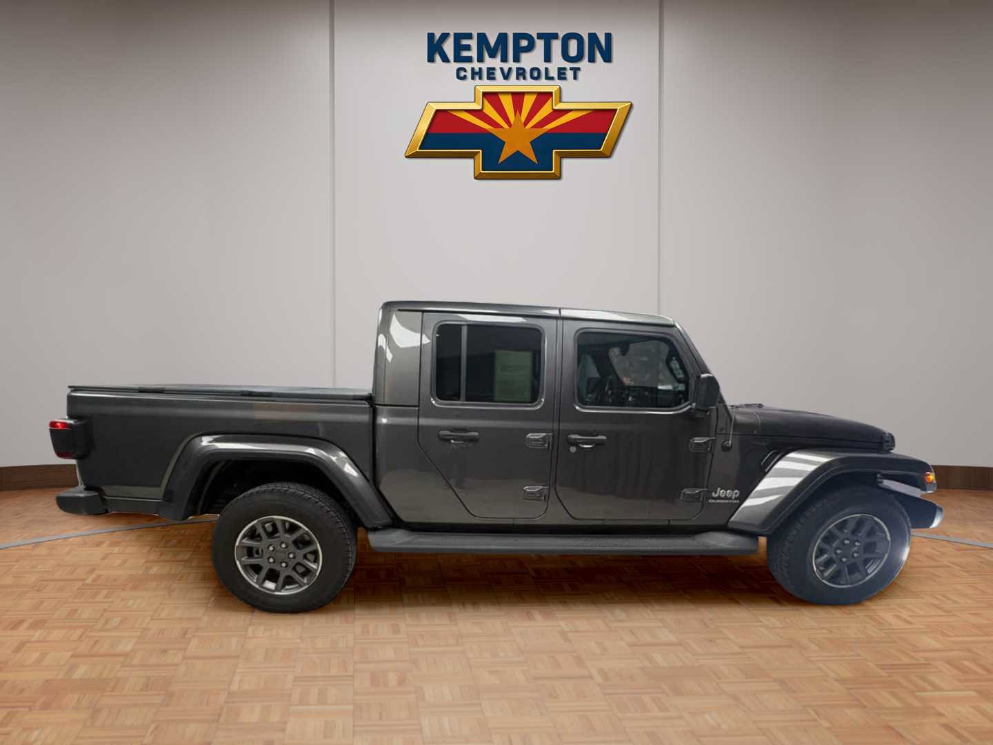 Used 2020 Jeep Gladiator Overland AWD/4WD image 7