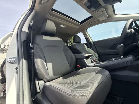 Used 2024 Subaru Crosstrek 2.0i Premium AWD/4WD image 24