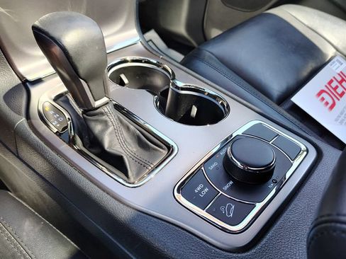Used 2019 Jeep Grand Cherokee Limited X AWD/4WD image 39