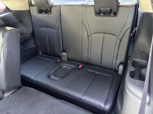 New 2026 INFINITI QX60 Luxe w/ Family Package image 22