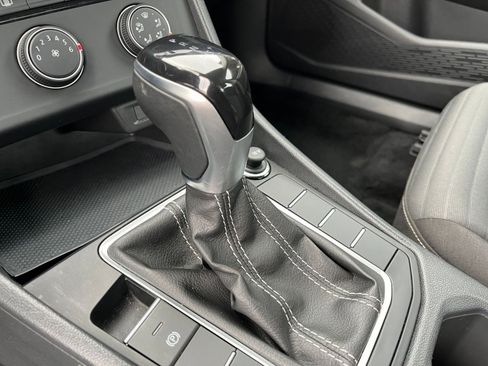 Used 2024 Volkswagen Jetta S image 41