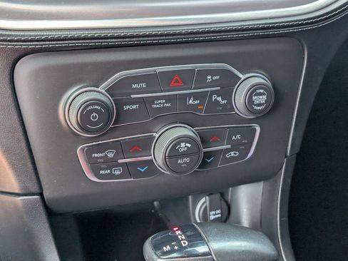 Used 2022 Dodge Charger R/T w/ Plus Group RWD image 26