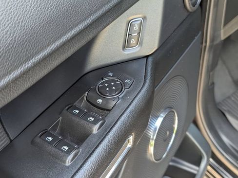 Used 2021 Ford Expedition XLT RWD image 11