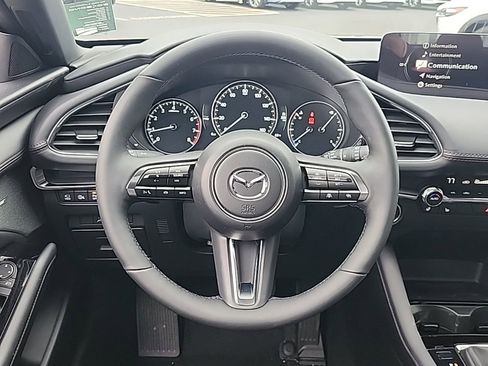 New 2026 MAZDA MAZDA3 Hatchback w/Premium Plus Pkg AWD/4WD image 10