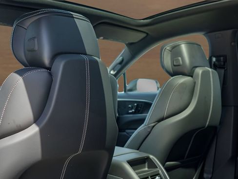 New 2026 Cadillac Lyriq Luxury w/ LPO, Floor Liner Package AWD/4WD image 19