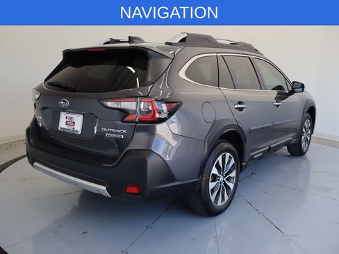 Used 2025 Subaru Outback Touring w/ Popular Package #2 image 4