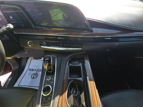 Used 2023 Cadillac Escalade Premium Luxury image 10