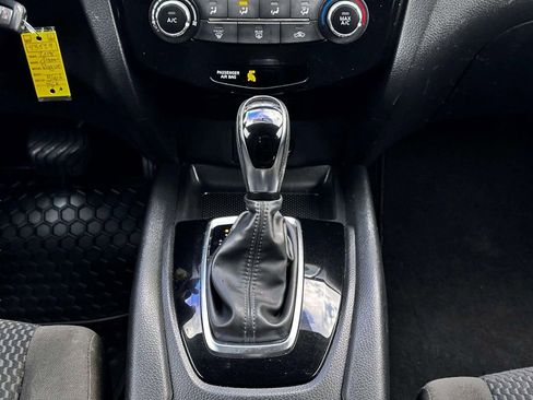 Used 2018 Nissan Rogue Sport S w/ S Appearance Package image 21