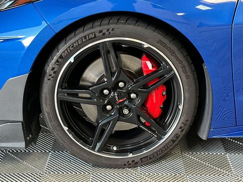 Used 2022 Chevrolet Corvette Stingray Convertible w/ Z51 Performance Package RWD image 44