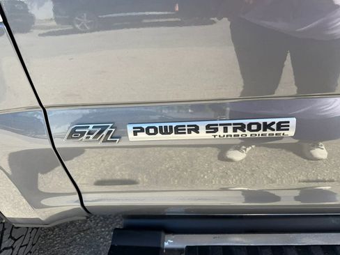 Used 2021 Ford F250 XLT w/ XLT Premium Package image 16