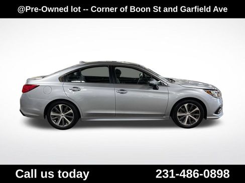 Used 2018 Subaru Legacy 3.6R Limited AWD/4WD image 6