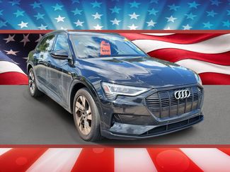 Used 2022 Audi e-tron Premium w/ Convenience Plus Package AWD/4WD video 1
