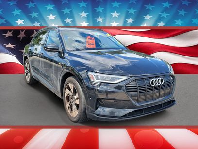 Used 2022 Audi e-tron Premium w/ Convenience Plus Package