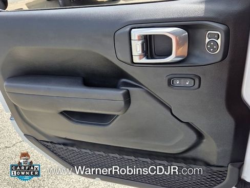 Used 2024 Jeep Gladiator Sport image 30