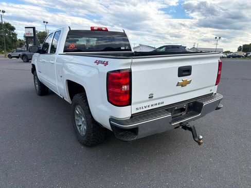 Used 2018 Chevrolet Silverado 1500 LT AWD/4WD image 3