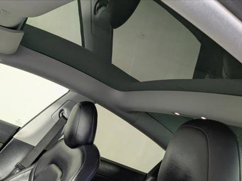 Used 2021 Tesla Model 3 Standard Range Plus image 35