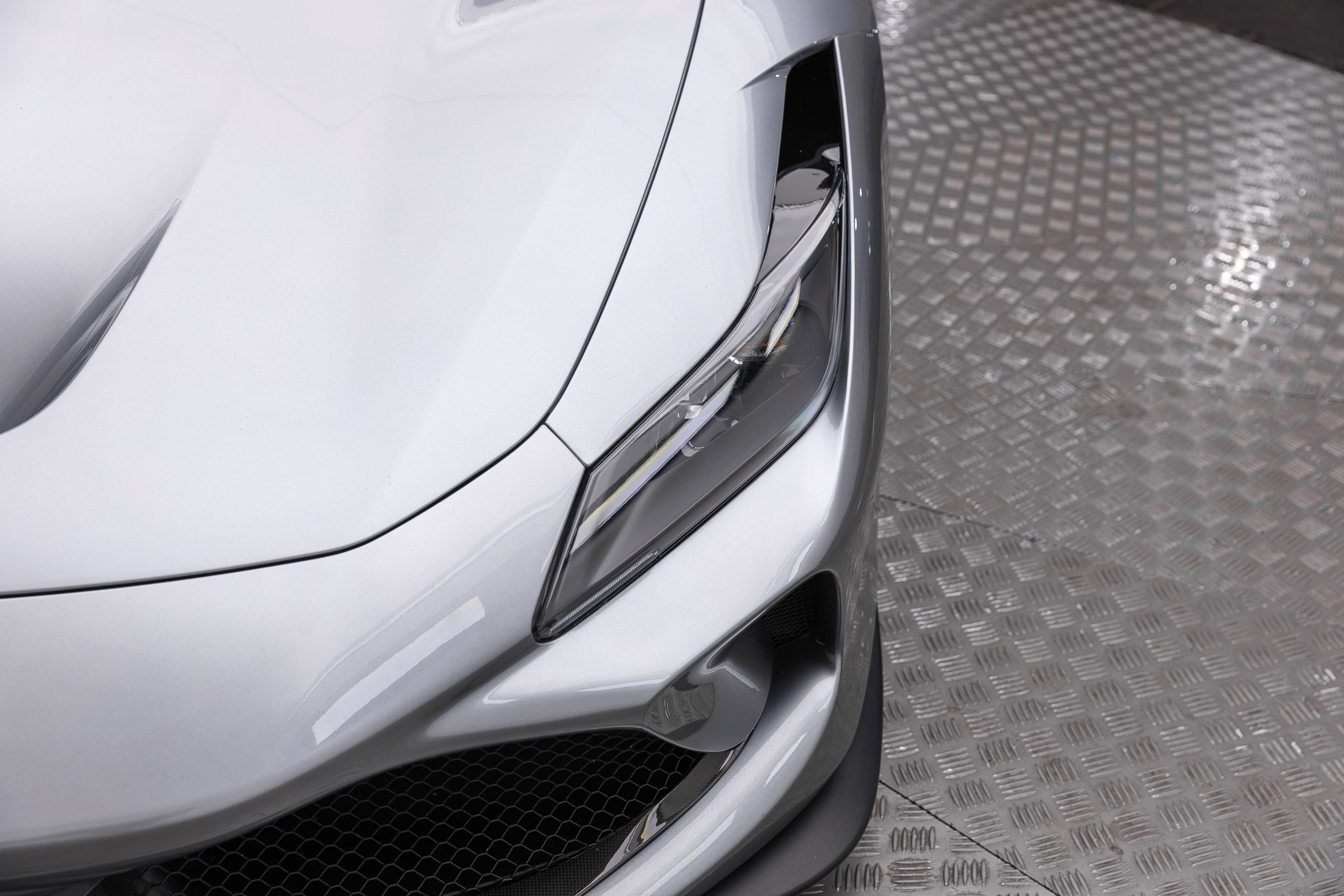 Used 2020 Ferrari F8 Tributo RWD image 60
