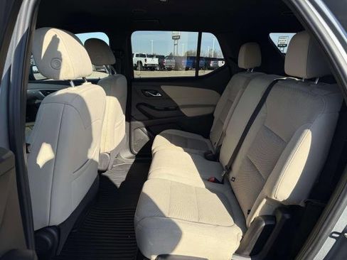 Used 2023 Chevrolet Traverse LS w/ Safety Package image 12