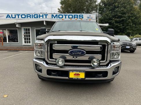 Used 2015 Ford F250 Lariat w/ Camper Package image 9