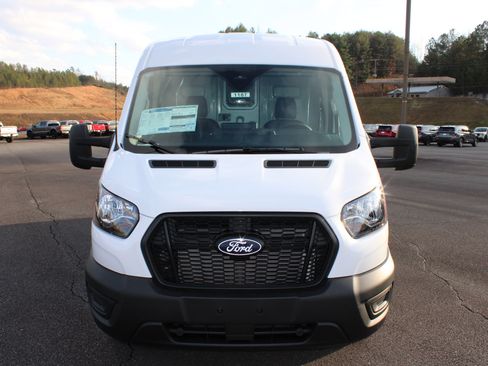 New 2026 Ford Transit 250 148 Medium Roof w/ Load Area Protection Package image 30