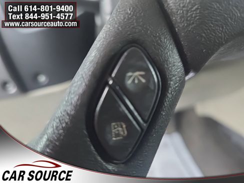 Used 2004 HUMMER H2 w/ Preferred Equipment Group image 16