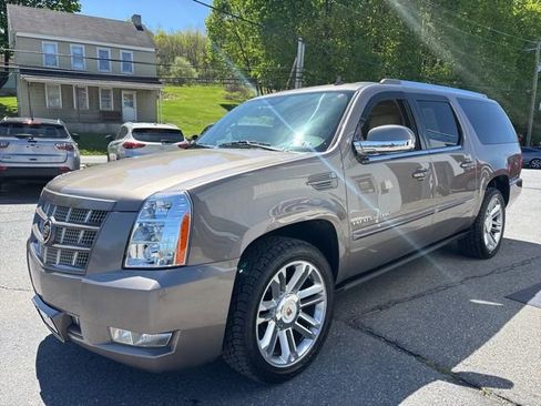 Used 2014 Cadillac Escalade ESV Premium AWD/4WD image 3