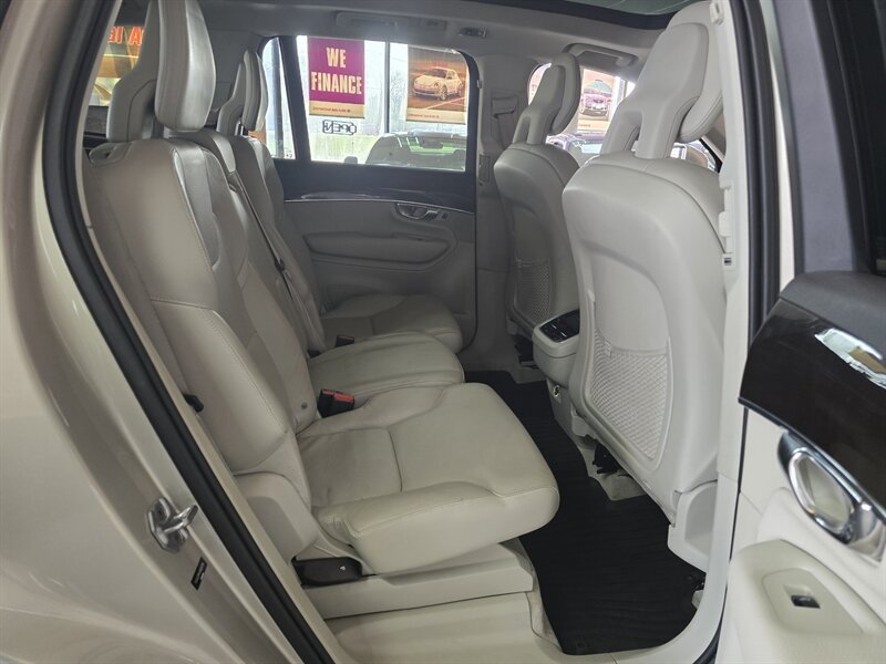 Used 2016 Volvo XC90 T6 Momentum w/ Momentum Plus Package AWD/4WD image 19