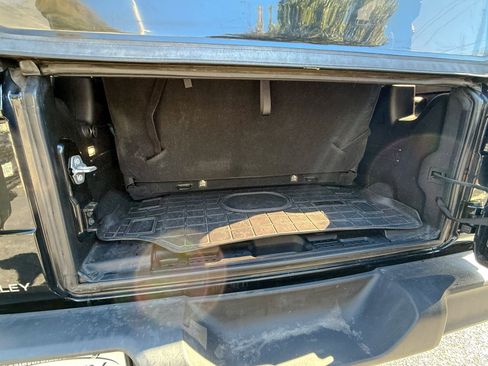 Used 2018 Jeep Wrangler Sport S image 34