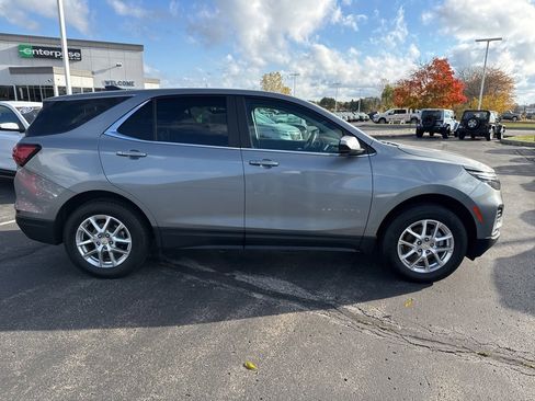 Used 2024 Chevrolet Equinox LT image 18