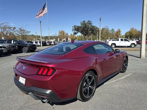 Used 2025 Ford Mustang Premium image 3