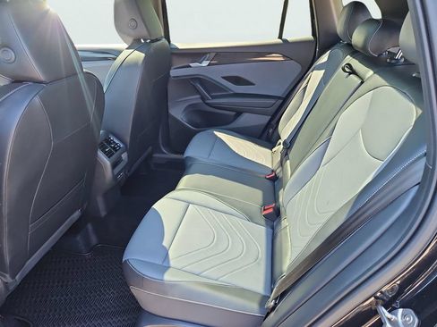 Certified 2026 Volkswagen Tiguan SE R-Line AWD/4WD image 33