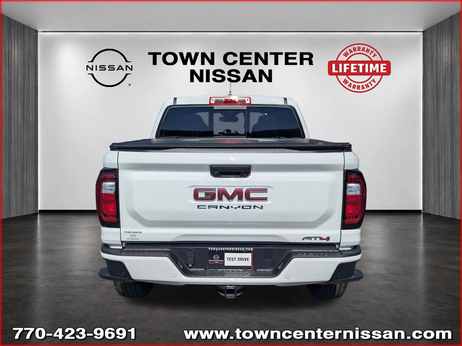 Used 2026 GMC Canyon AT4 w/ Technology Plus Package AWD/4WD image 6
