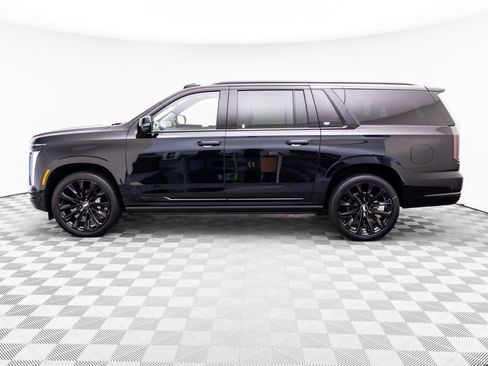 New 2026 Cadillac Escalade ESV Platinum Sport w/ LPO, ONYX Package AWD/4WD image 2