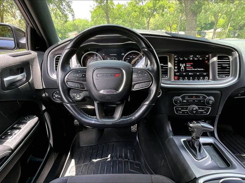Used 2021 Dodge Charger Scat Pack RWD image 8