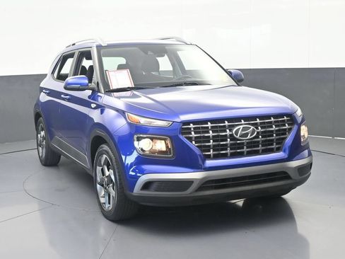 Used 2022 Hyundai Venue SEL FWD image 9