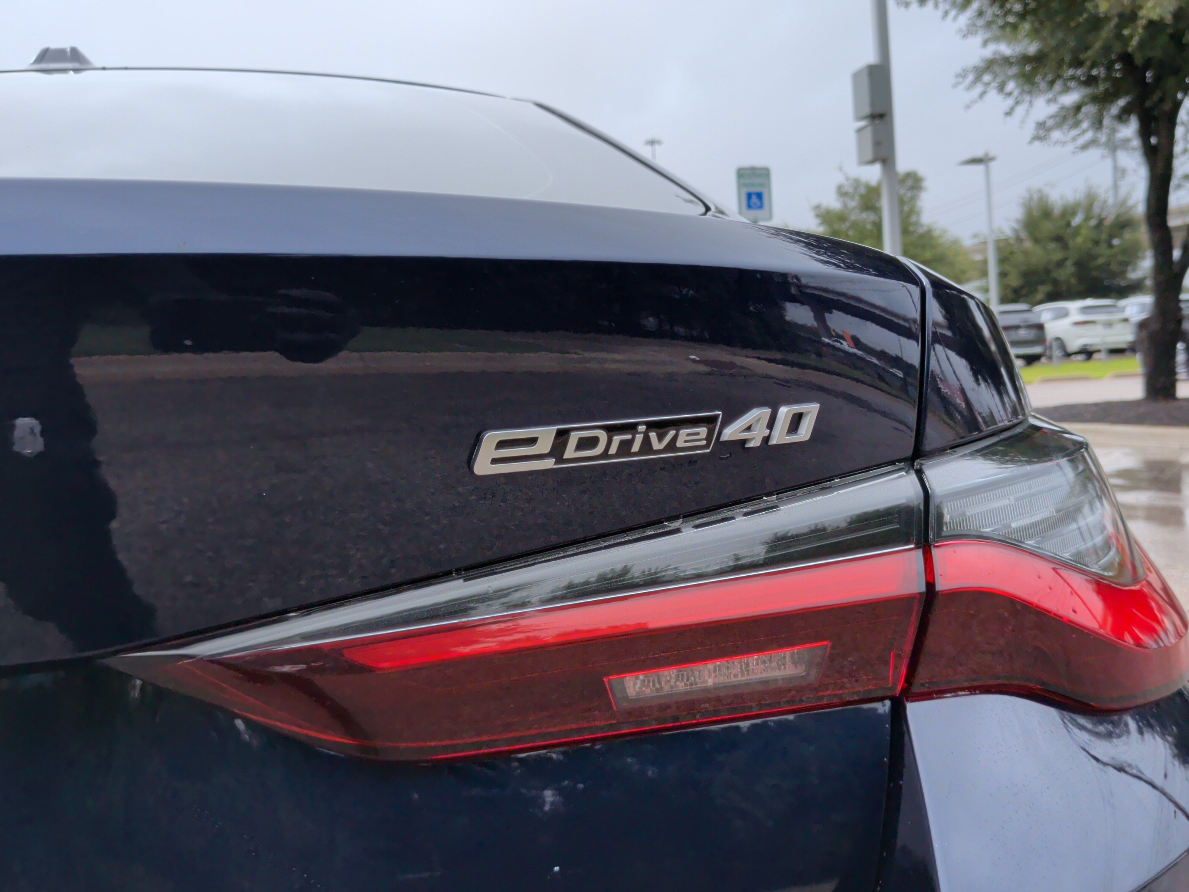 Used 2023 BMW i4 eDrive40 w/ M Sport Package RWD image 11