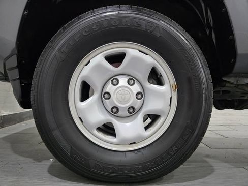 Used 2023 Toyota Tacoma SR AWD/4WD image 22