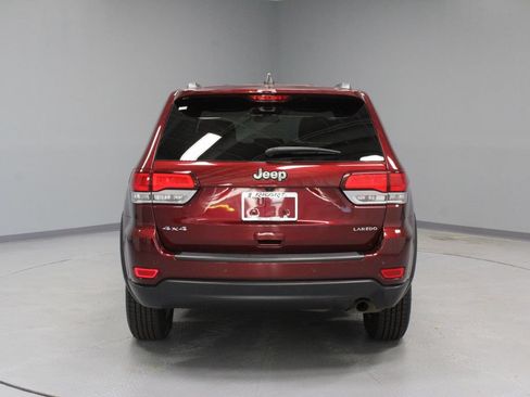Used 2020 Jeep Grand Cherokee Laredo AWD/4WD image 9