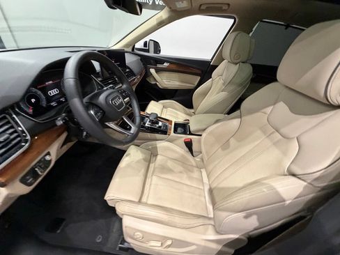 Used 2021 Audi Q5 Prestige w/ Prestige Package AWD/4WD image 24