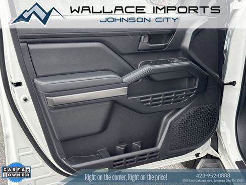 Used 2025 Toyota 4Runner SR5 image 13