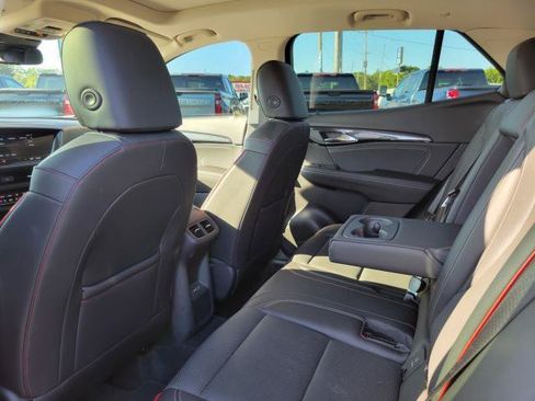 Used 2023 Buick Envision Essence w/ Sport Touring Package AWD/4WD image 25